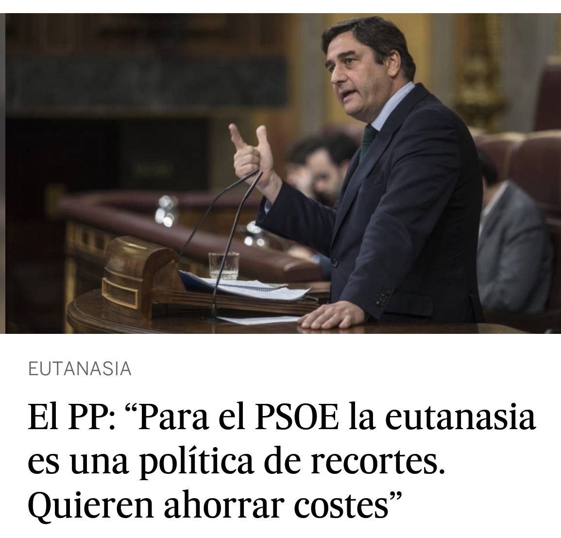 mikirockero's tweet photo. Hay días en los que al leer la prensa solo veo señales de lo próxima que está la extinción, al menos de la inteligencia. #meteoritovenpronto #doscosainfinitaseluniversoylaestupidez #política https://t.co/oUMg4Yy08Y