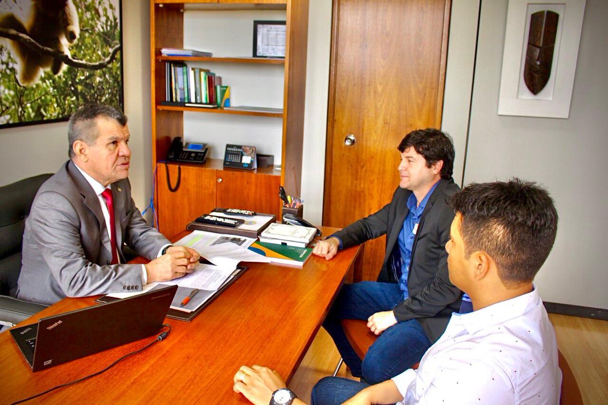 boscosaraiva's tweet photo. Vamos continuar lutando por melhorias, desenvolvimento social e econômico do nosso Estado. O Amazonas tem voz no Congresso!

#BoscoSaraiva #DeputadoFederal #Urucará #Juruá #trabalho #compromisso #seriedade #Manaus #Amazonas #DeputadoPeloAM #CâmaraFederal #AmazonasNoCongresso https://t.co/8NPNmfkQgV