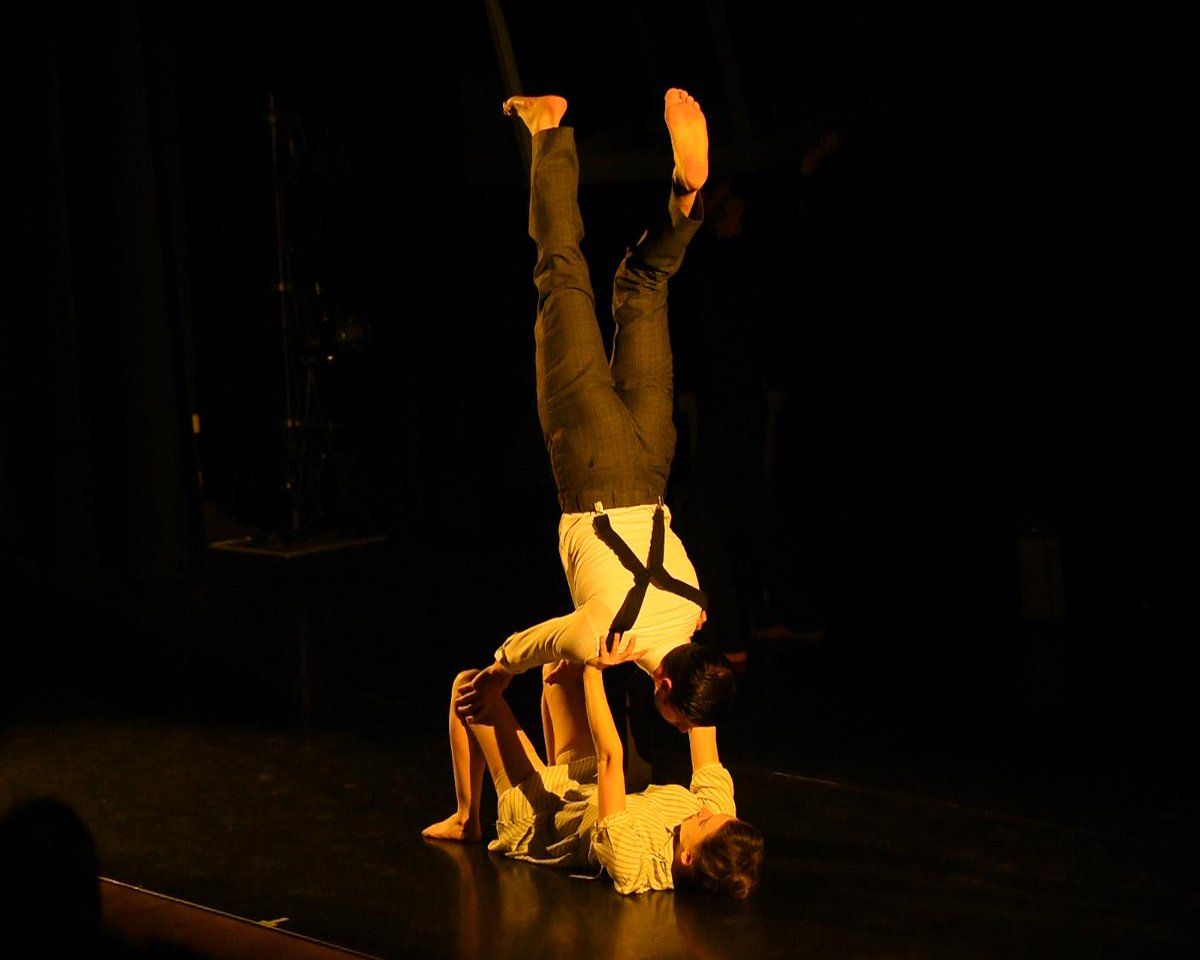Tooth+Nail Theatre (@toothandnailed) on Twitter photo #Hummingbird is flying in Cardiff for the first time this weekend! Acrobatics and action in a dark, seductive tale of love and murder, inspired by the 'Lonely Hearts Killers' of 1950s America. Catch us at the wonderful <a href="/RWCMD/">Royal Welsh College of Music & Drama</a>, Saturday at 7.30pm. Tickets: rwcmd.ac.uk/events/2020-02… #Hummingbird is flying in Cardiff for the first time this weekend! Acrobatics and action in a dark, seductive tale of love and murder, inspired by the 'Lonely Hearts Killers' of 1950s America. Catch us at the wonderful <a href="/RWCMD/">Royal Welsh College of Music & Drama</a>, Saturday at 7.30pm. Tickets: rwcmd.ac.uk/events/2020-02…