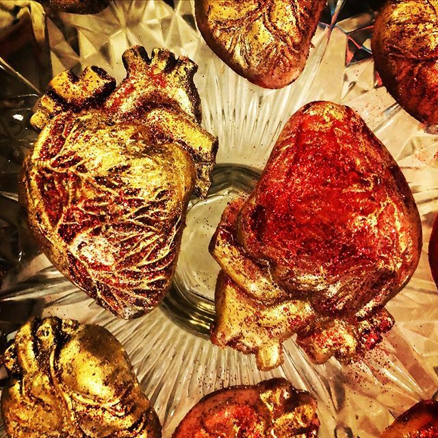 ShopCactus's tweet photo. Handcrafted Vegan Chocolates available in store. Send us a private message to make an order for pick up Thursday and Friday❤️🖤❤️ https://t.co/DbzSfDOpTJ https://t.co/9HFj0DuW3X