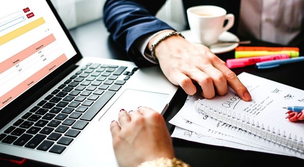 #VACATURE | Is jouw passie het stoeien met cijfers en ben jij op zoek naar een nieuwe baan, dan zoeken wij jou! 👇
indd.adobe.com/view/0eca1918-…