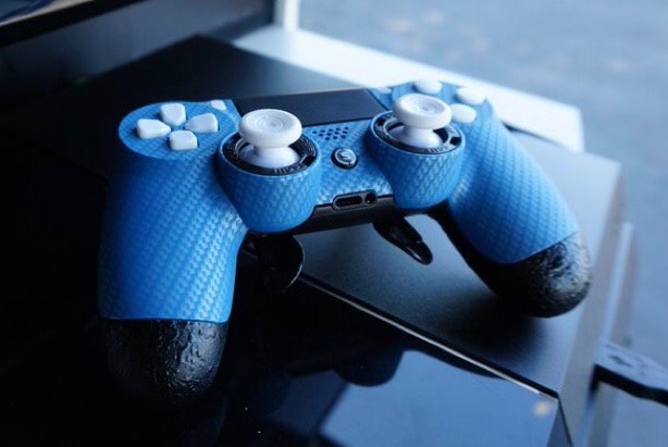 MikeLaBelle's tweet photo. Celebrating my return back on @Twitch by giving away a new @ScufGaming PS4 Controller 

Follow,  RT and Tag a Friend to enter! https://t.co/Tcinzy0FwZ