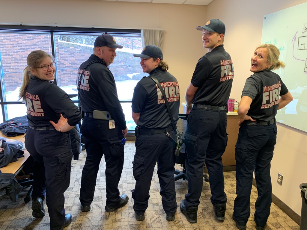 MtkaFD's tweet photo. The crew is looking snazzy and happy today! #MtkaFD #MinnetonkaProud https://t.co/Q6IUAAWJBY