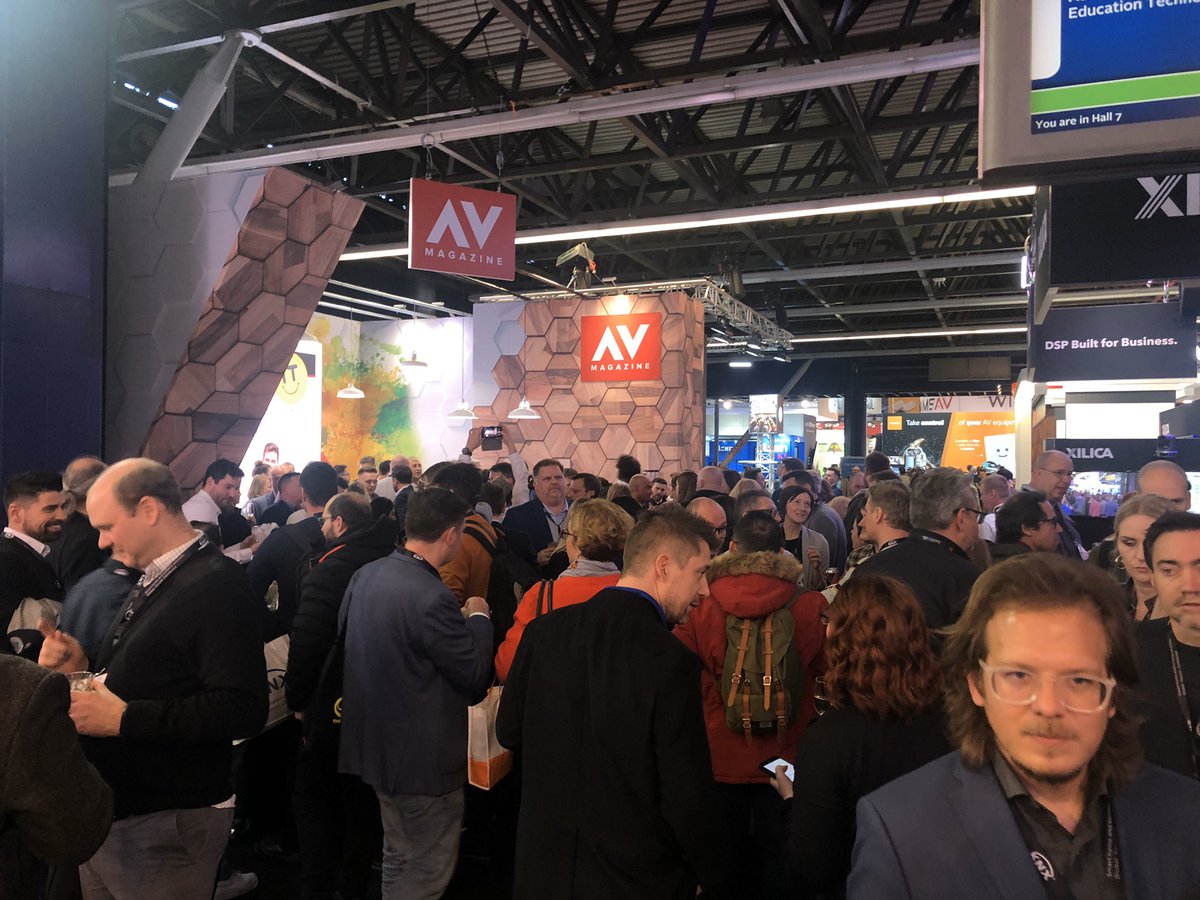BartomeuBoeres's tweet photo. No entenc res amb tanta polèmica @maticatradio @EstatdeGracia de l’amenaça del #coronavirus al #MWC2020 sóc a Amsterdam al #ISE20 i aquí no hi ha ningú amb mascaretes, tot és ben normal i correcte sense alarmismes. Quina és la veritable operació que hi ha al darrera? https://t.co/2si3XRYwG1