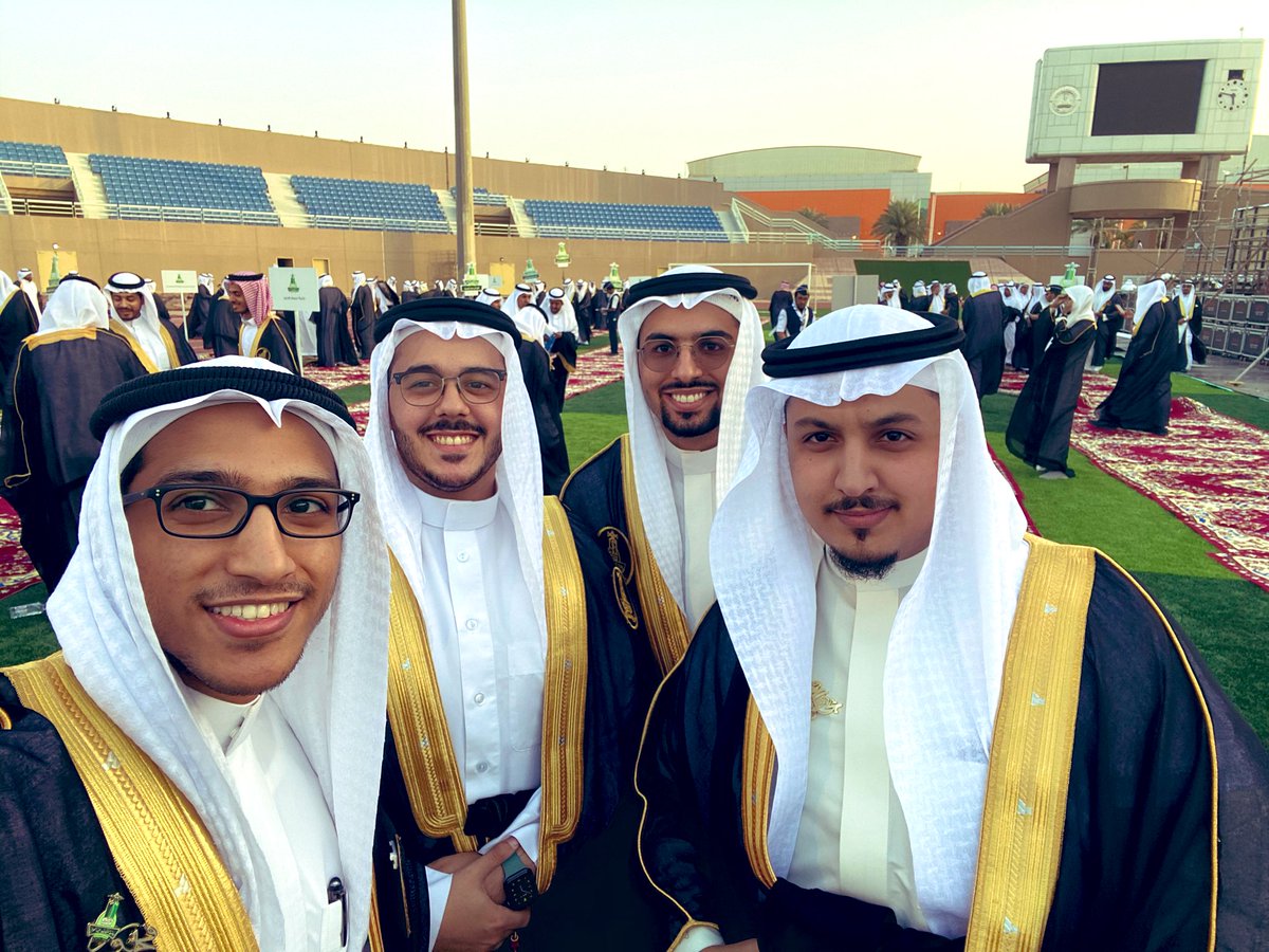 BanasserAM's tweet photo. اللهم لك الحمد حتى ترضى، ولك الحمد اذا رضيت ولك الحمد بعد الرضا
اللهم لك الحمد حمدًا كثيرًا طيبًا مُباركًا فيه
ملءُ السماوات والأرض وما بينهما ❤️ #حفل_الخريجين_KAU https://t.co/DBYaJbTjao