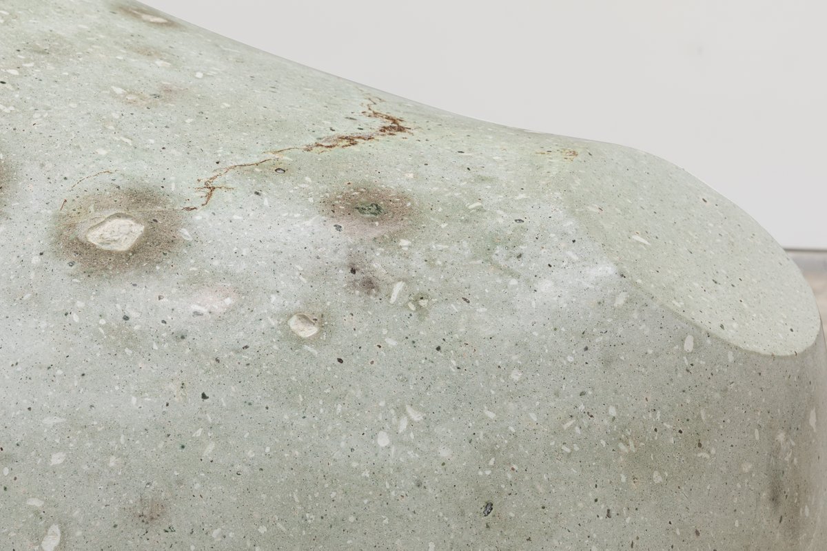 Kasmingallery's tweet photo. Don’t miss Kasmin’s first solo exhibition of work by #AlmaAllen. Featuring 12 sculptures realized in bronze, wood, and stone, each of the works reveal Allen’s remarkable relationship to material. Pictured here is a work made from green cantera, found in the Oaxaca region. https://t.co/KaekJ1Uk2b