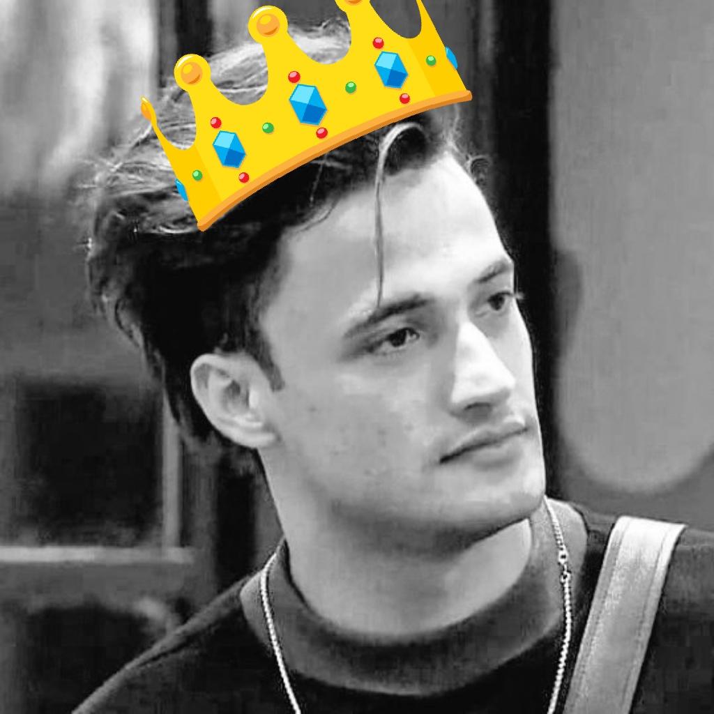 hafsaholic's tweet photo. No Word can Describe our love, our respect, our madness And your greatness! We Love You! Asim ❤😘 #AsimRiaz @imrealasim #VoteForAsim #LegendAsim #HeroAsim #OneManArmy #AsimForTheWin #KingAsim https://t.co/iXcUhKCAVk