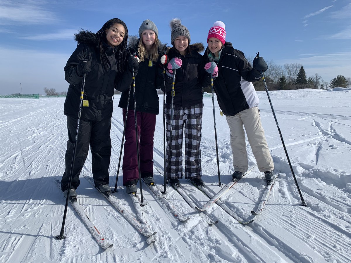 AW_PE's tweet photo. Thank you to @HighlandsNordic for having our #OELP2020 for morning snowshoe and afternoon Nordic skiing. Lots of laughs, falls and first time experiences @BMarauders @SCDSB_Schools https://t.co/TWY5OnLa7j