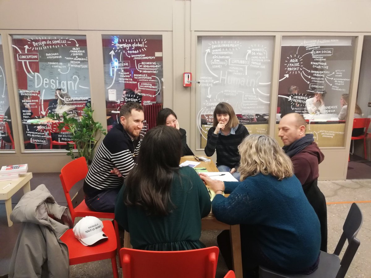 halles_civiques's tweet photo. "Tout le monde se focalise toujours sur les maires mais il y a aussi les adjoints et les conseillers locaux, y compris ceux de l'opposition" atelier au @halles_civiques #chercheelus #democratielocale https://t.co/UwoOEgw4pR