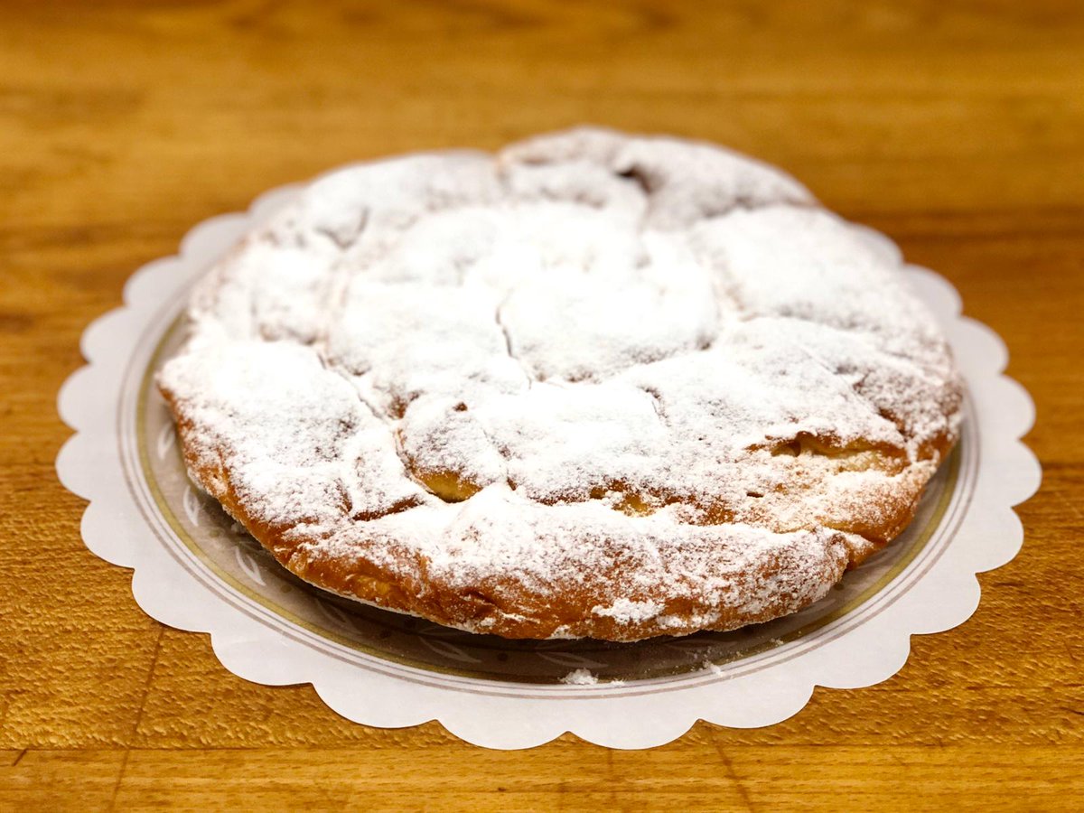 can_pons's tweet photo. ✨¡¡Buenas noticias, celiac@s!!! Deliciosa ensaimada sin ningún relleno y sin gluten 😊👌
https://t.co/naFhDond5e
#canpons #panaderia #pasteleria #ensaimadas #menorca https://t.co/DE8oK0yjqP
