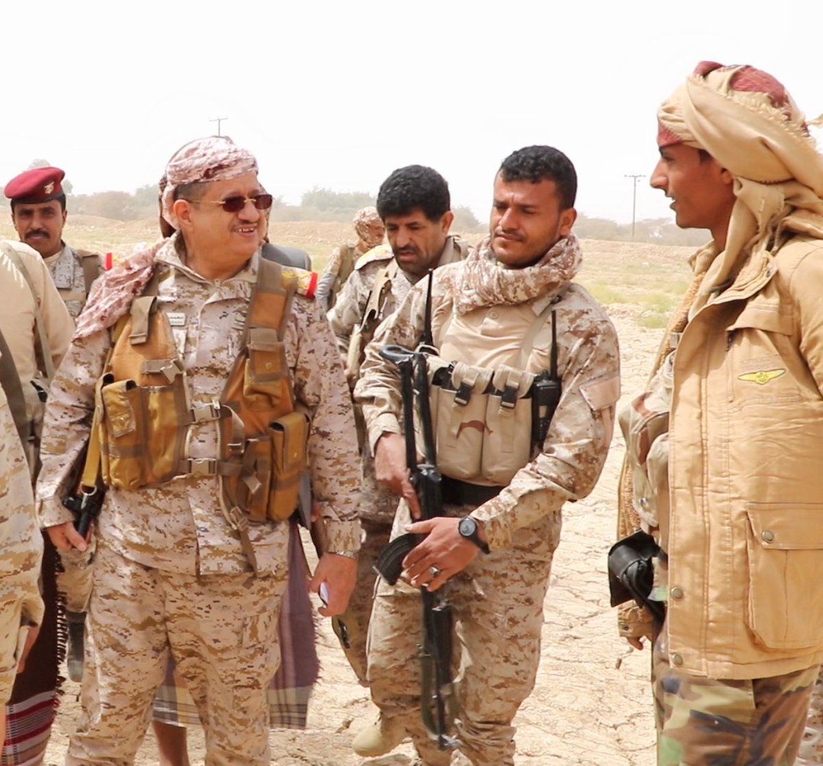 الفريق المقدشي: مؤسسة الوطن الدفاعية ستظل الحامي والحارس الأمين للأرض والكرامة وملتزمة بالعهد والمضي نحو استكمال المعركة الوطنية حتى تحقيق كامل الأهداف المنشودة حتى تعود راية الجمهورية اليمنية ترفرف خفاقة في كل ربوع الوطن ويستعيد الشعب اليمني حقوقه وحرياته