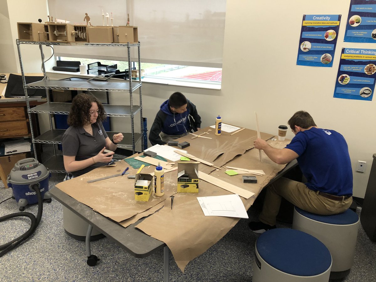 STEM2UYP's tweet photo. @LutheranCougars @PLTWorg AeroEng class fully engaged in glider challenge!  #makeItFly https://t.co/HbblxxmTFW