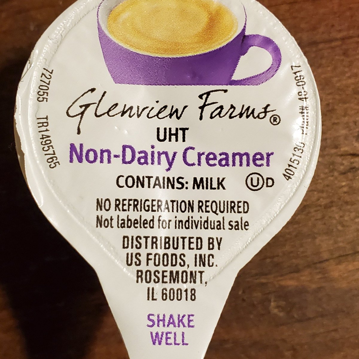 duckuquackhole's tweet photo. Can you spot the mistake? What's wrong with this picture?
#glenviewfarms explain yourself!
#nondairycreamer #containsmilk https://t.co/J73GrtbWS4