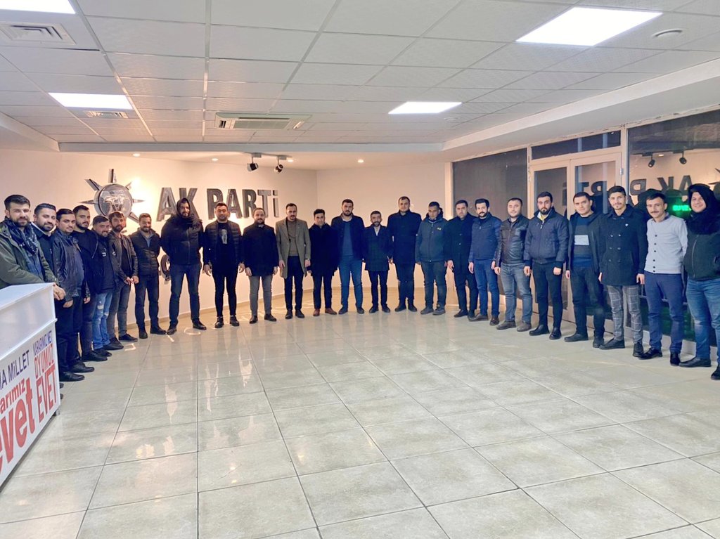 AK Parti Nizip İlçe Gençlik Kolları olarak yönetim kurulu toplantımızda bir araya gelerek, gündemi değerlendirdik.
#AKParti #Nizip
#NizipAkGençlik