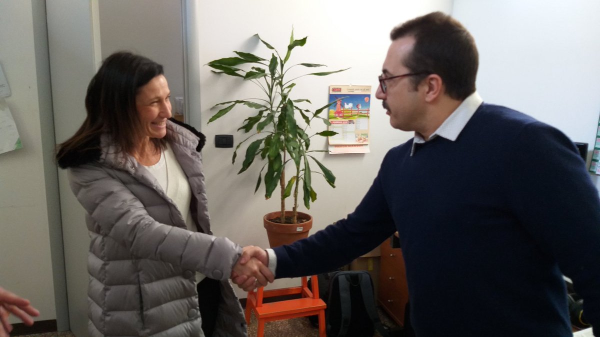 Questo pomeriggio mi sono recata presso la sede operativa della Consulta delle Persone in Difficoltà per conoscere meglio il loro mondo e le meritorie attività che svolgono ogni giorno. Da subito vi è stata grande sintonia.