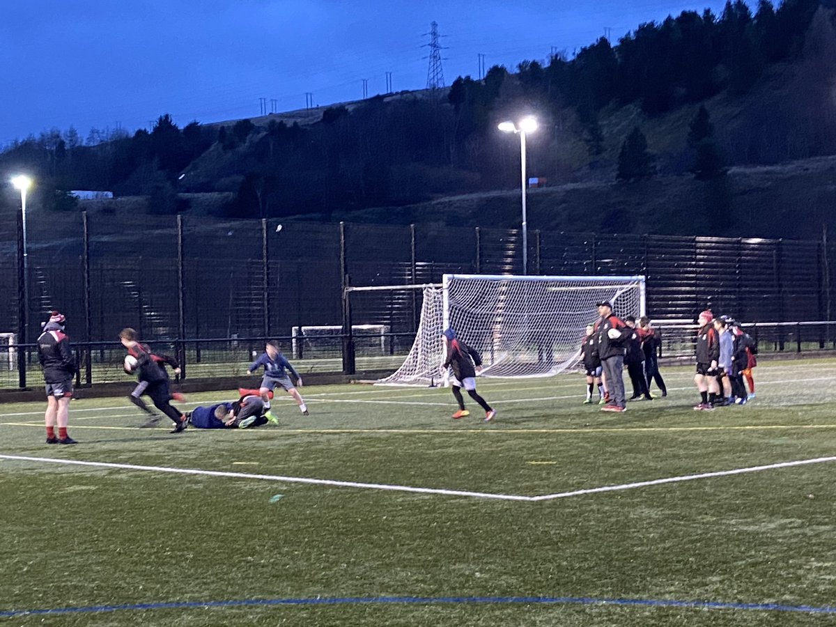 martyncooke19's tweet image. Good to see plenty of enthusiasm on a cold wet evening for training with the @BullsBeaufort 7’s, 8’s and 12’s.  #FunSession #RugbyFamily