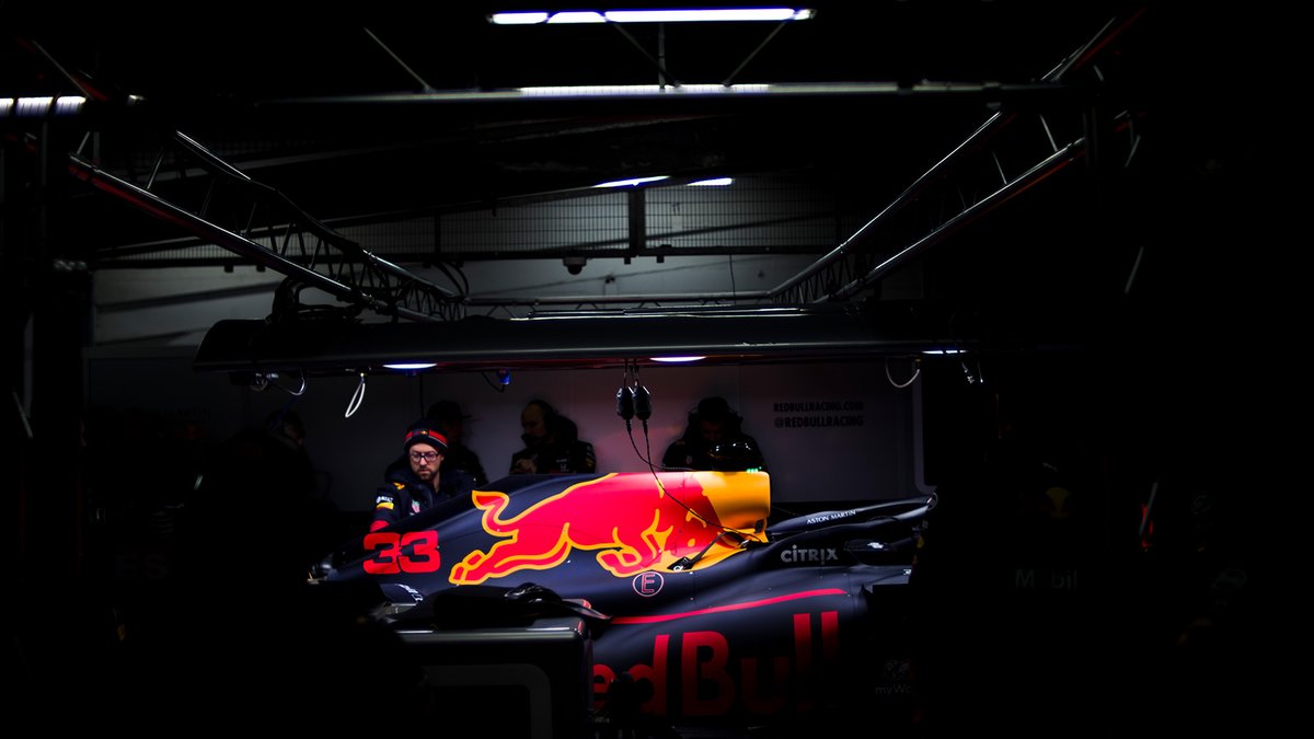 Aston Martin Red Bull Racing Wrapping Up Our Launch In Full Race Spec See You In Spain Chargeon