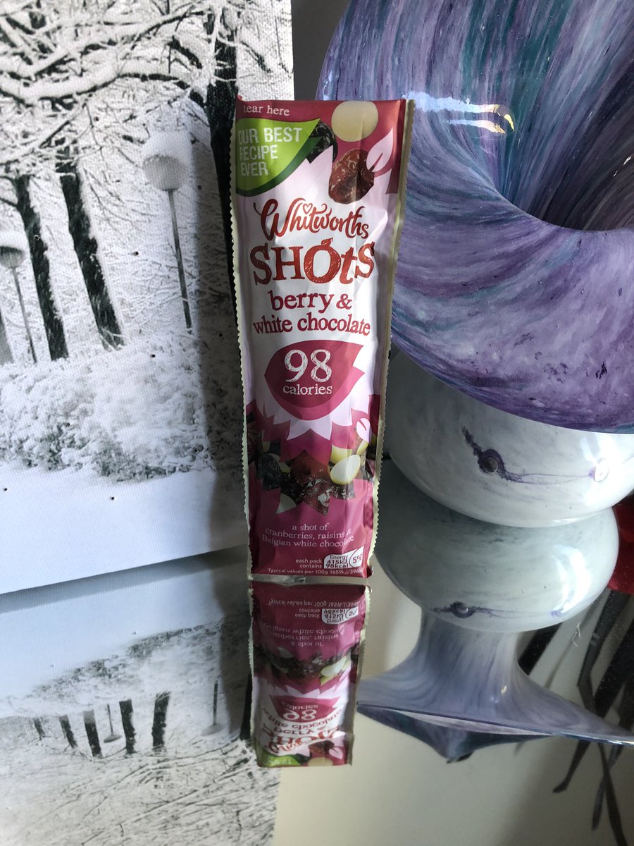 BoutiquePhoto1's tweet photo. Yummy fruit and chocolate combo snack highly recommend @whitworths #triyit #whitworthsshot https://t.co/VYBo40mNBK