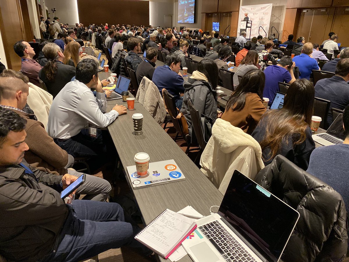 aicampai's tweet photo. #ainextcon Seattle 
@bindureddy from @realityengines share autonomous #MachineLearning , ai as a service https://t.co/zFBuER36z8