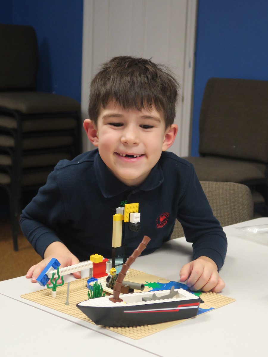 SCLSNJ's tweet photo. Children in grades K-5 used their creativity, explored their STEM skills, and shared supplies at the Watchung branch during LEGO club.
#SnapshotDayNJ #WeLoveSCLSNJ https://t.co/4gRtCHzwbx