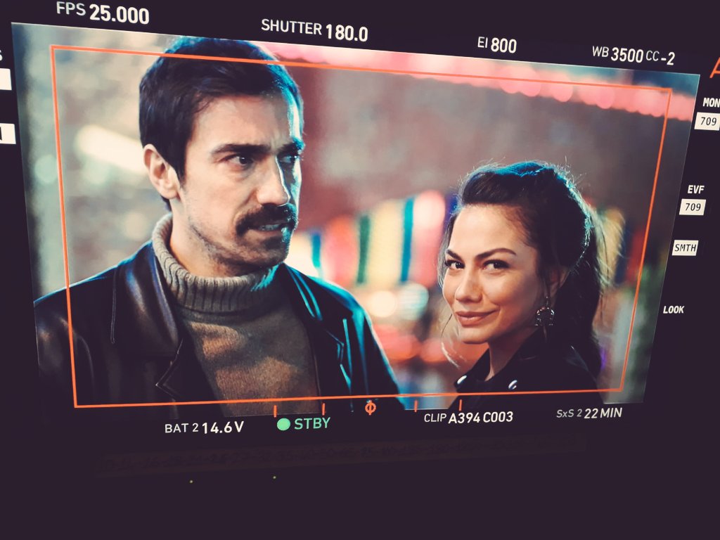 dmtzdmr's tweet photo. Nasıl gidiyor ? @dogdugunev 👀 #cocukluğum @ibrahimcelikkol �� @tv8 https://t.co/NPlMMR2wug