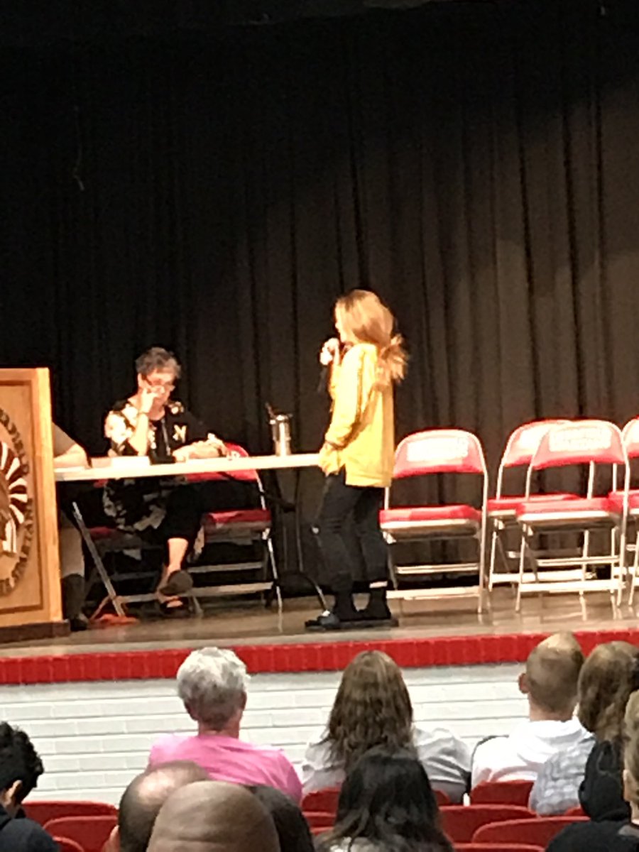 MrsCherico3rd's tweet photo. Sloane shinabargar wins the Kearny County spelling bee!  ⁦@DESSpartans⁩ https://t.co/gfZUXIfcrp