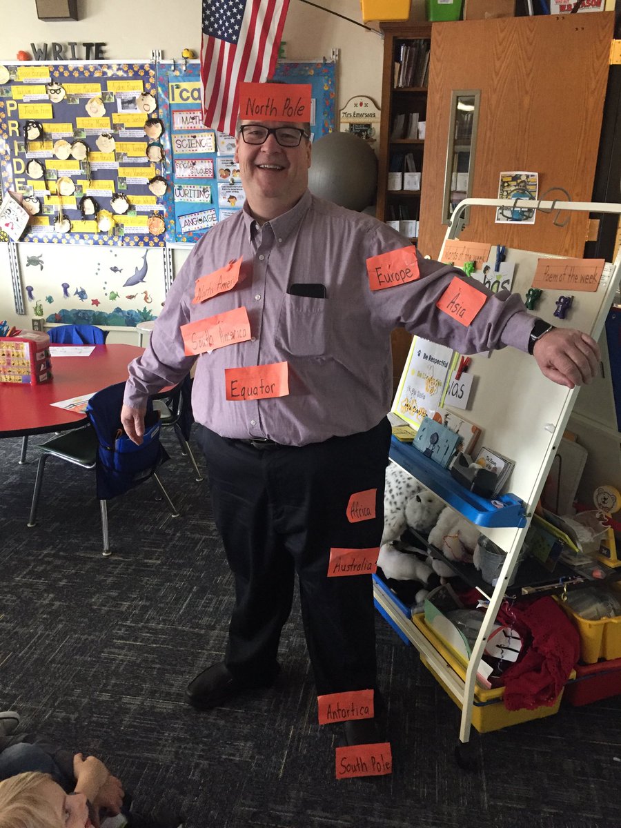 SMwcsd's tweet photo. Wow! These first graders take map skills serious. #imthemap #Pr1deinthepaw https://t.co/0ckoV1qbov