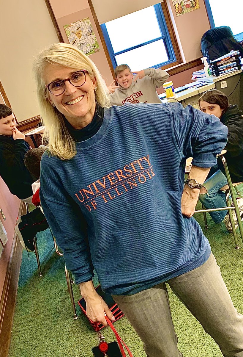 StacyMiddle66's tweet photo. College Gear Day – Ms. Salley showing her College Pride! #CollegeGearDay #EverySecondWednesday https://t.co/R1OiHrP684