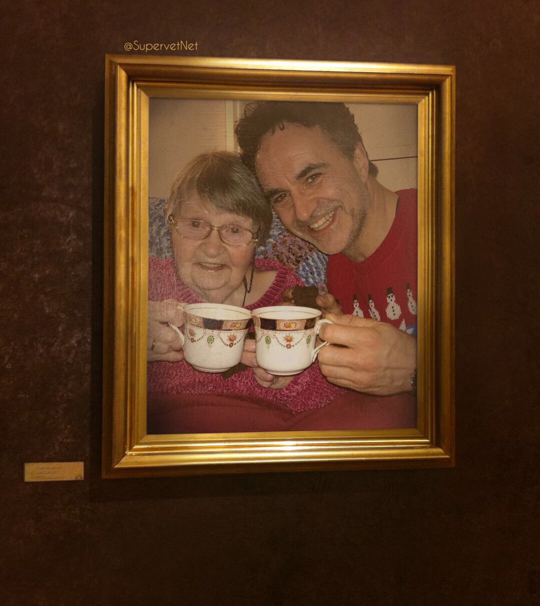 Noel Fitzpatrick and his Mammy, Rita Fitzpatrick, edited and framed in royal gold.

#Supervet #NoelFitzpatrick #FitzFamily #OneFamily