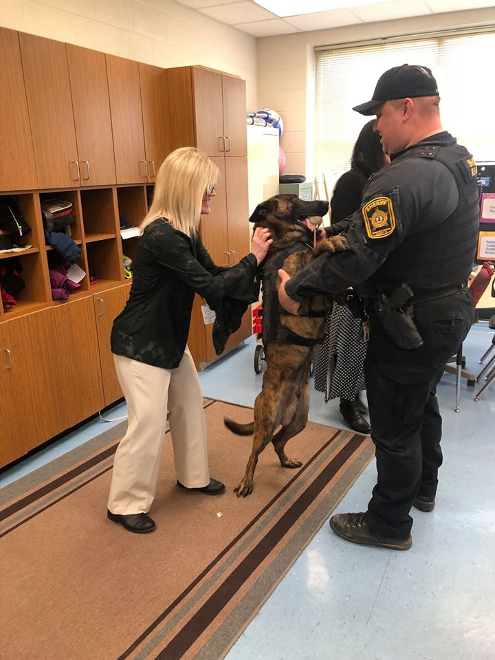 SpotsySchools's tweet photo. Second graders at @LivingstonElem are learning about dogs. Today's focus was on Law Enforcement K9s. THANK YOU Deputy Wine and K9 Dozer for the surprise visit!! @SpotsySheriff https://t.co/QZCRoIsNdl