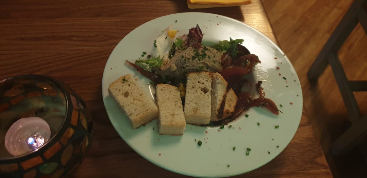 Kingles10's tweet photo. Went for a beautiful Italian meal tonight in a local Liverpool restaurant. Food was sensational 😍 #flavios https://t.co/H9VDTMqANL