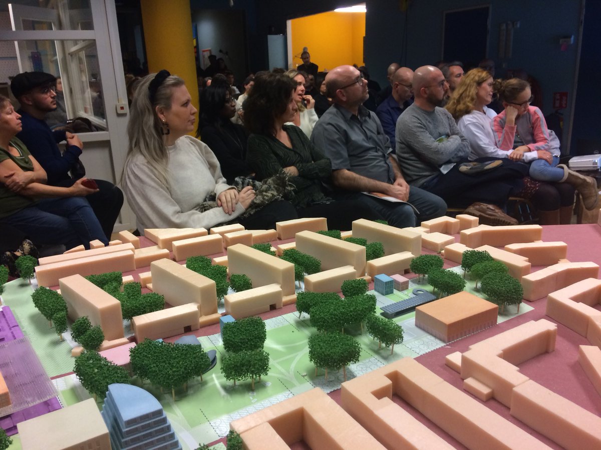 DHcooperatie's tweet photo. De 7 projecten van #SocialImpactByDesign laten steeds meer diepgang en synergie zien bij de presentatie van fase 2. Cruciaal punt: de partijen waar de maatschappelijke winst neerslaat (gemeentes, zorgverzekeraars, beleggers etc) moeten nu instappen en voorinvesteren #MKBA https://t.co/AHKMqE5EuC