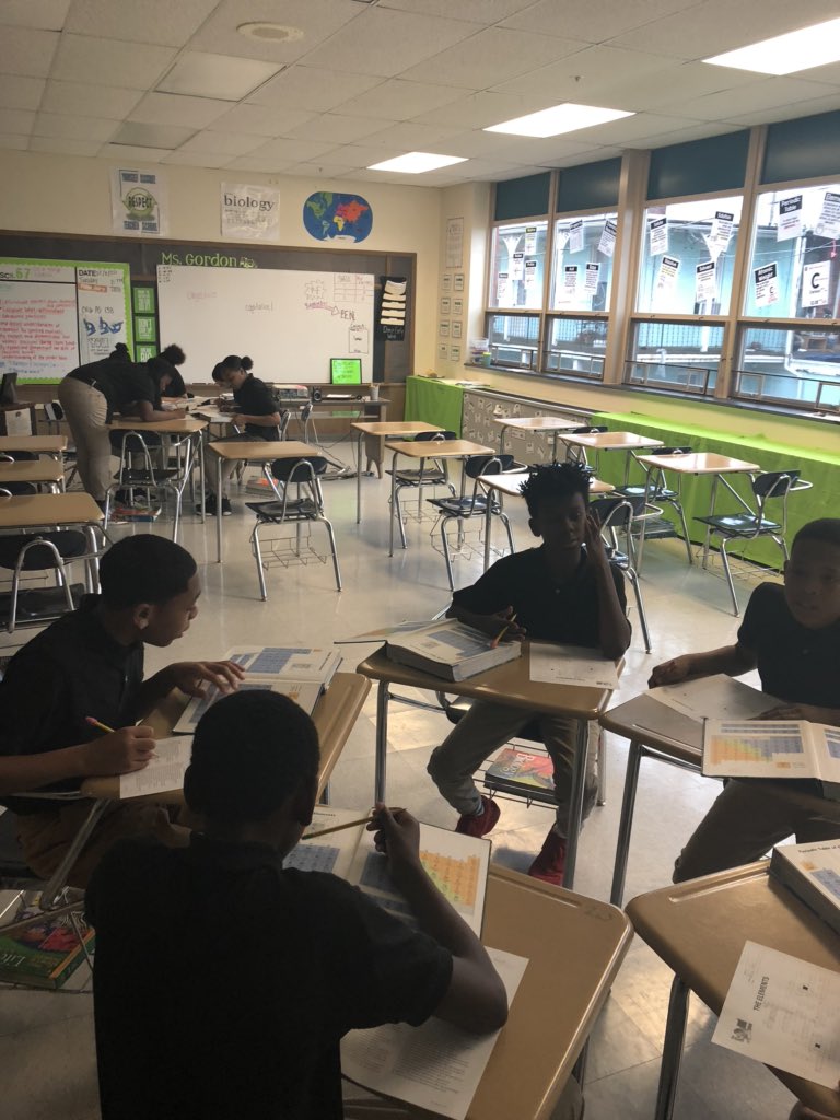 LeahCHession's tweet photo. Students engaged in collaborative group work!  #collaborativegroupwork https://t.co/Bl8BOAgqS5