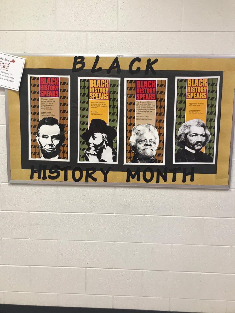 flashyyvon_'s tweet image. What’s wrong with this picture?😐😐