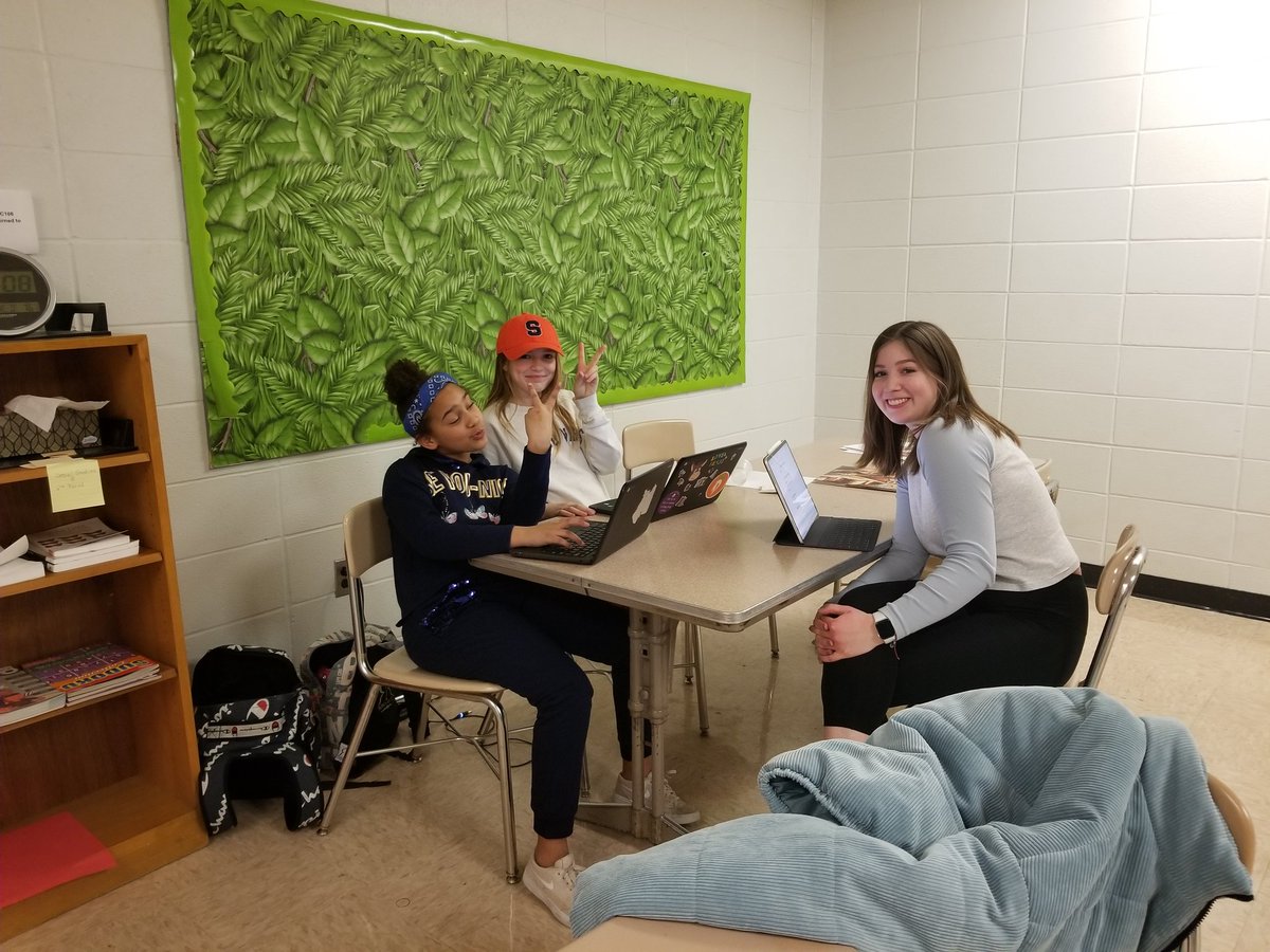 evans_vevans's tweet image. Cornell students come to Ms. Evans&apos; and Ms. Brazeau&apos;s English class once a week to help with writing heroes journeys. #ICSDEquity #IthacaNYSchools #BlackLivesMatterAtSchool @BoyntonMSIthaca @LWrightICSD