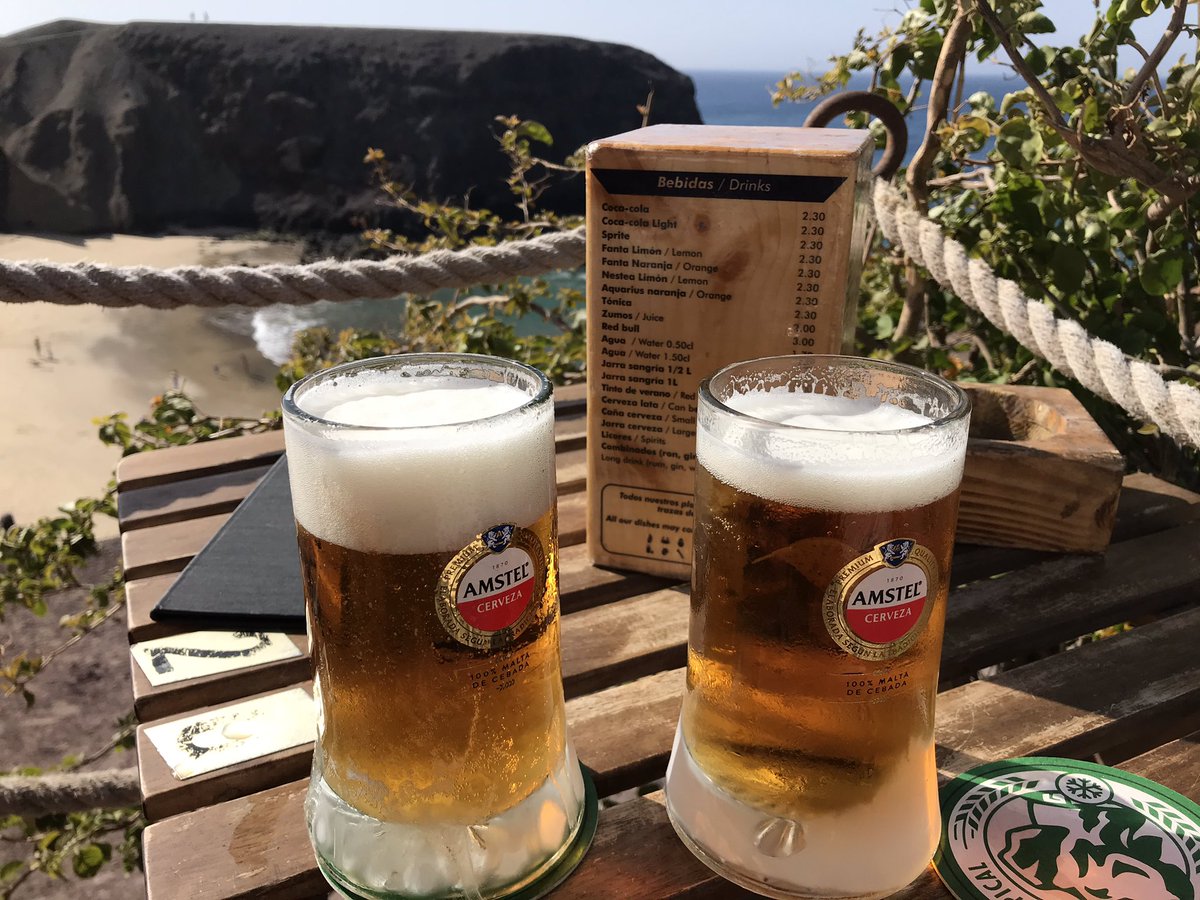 Cold beer all day here in Playa Blaca #Lanzarote #baxters 😎😎