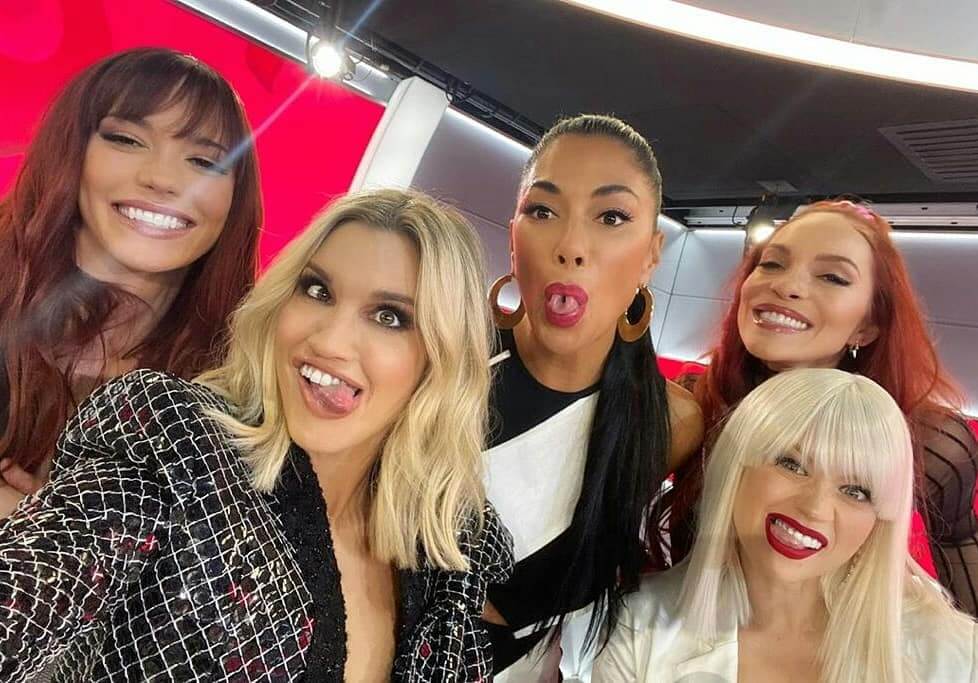 MooonlightChick's tweet image. #ReactStreamingParty