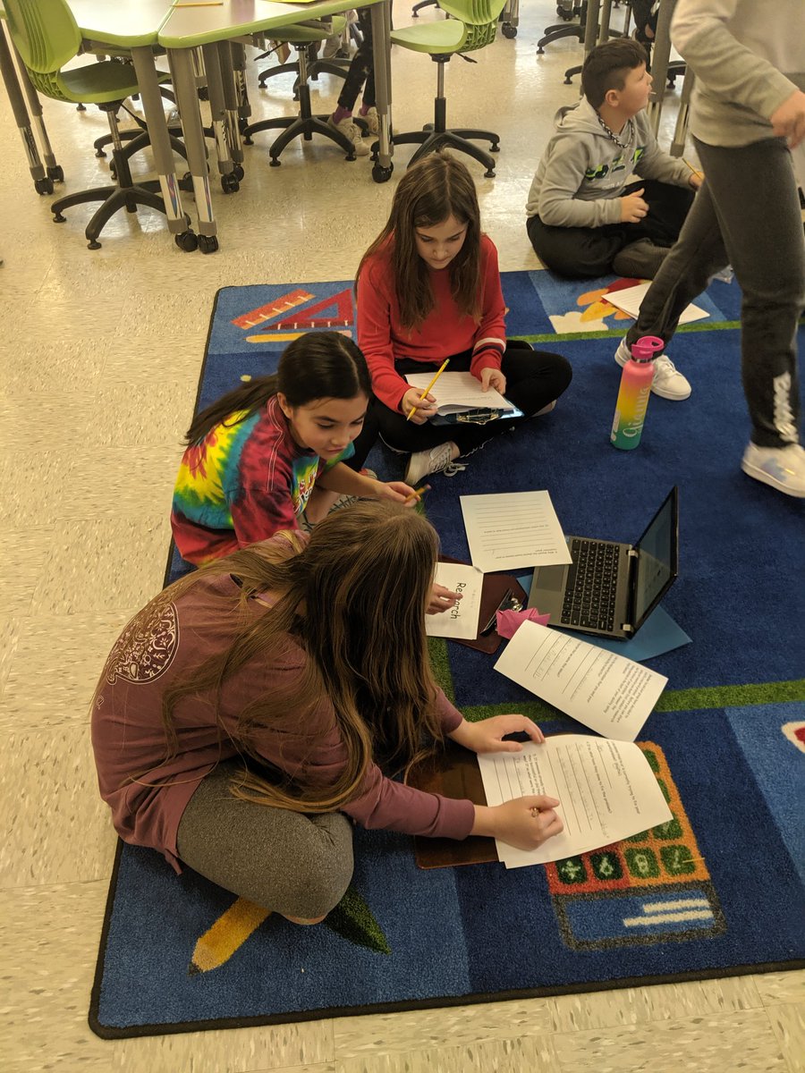 BeyondTheTank20's tweet photo. Entrepreneurs hard at work still gathering their research! We need your help sharks. Please come visit us! We would love to have you in to give the students some helpful advice! @TheSharkDaymond @BarbaraCorcoran @kevinolearytv @LoriGreiner @robertherjavec @ABCSharkTank https://t.co/nlsUVrIomg