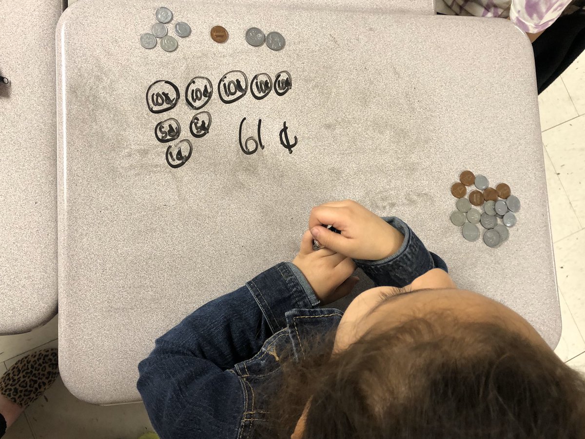 w_benefield's tweet photo. First graders learning to count collections of unlike coins. I love to see how they organize their thinking. #CRA #MathIsFun #NoWorksheetWednesday https://t.co/XB1yim8uUk
