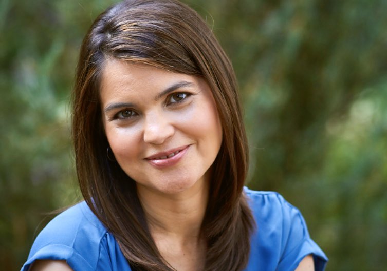 Weekly_Reader's tweet photo. We are proud to announce that after a long hiatus, the Weekly Reader is returning with all new episodes starting tomorrow, Feb. 12! 

This week’s guest is writer Anika Fajardo, discussing her memoir, Magical Realism for Non-Believers. https://t.co/9CPPrSpgYC