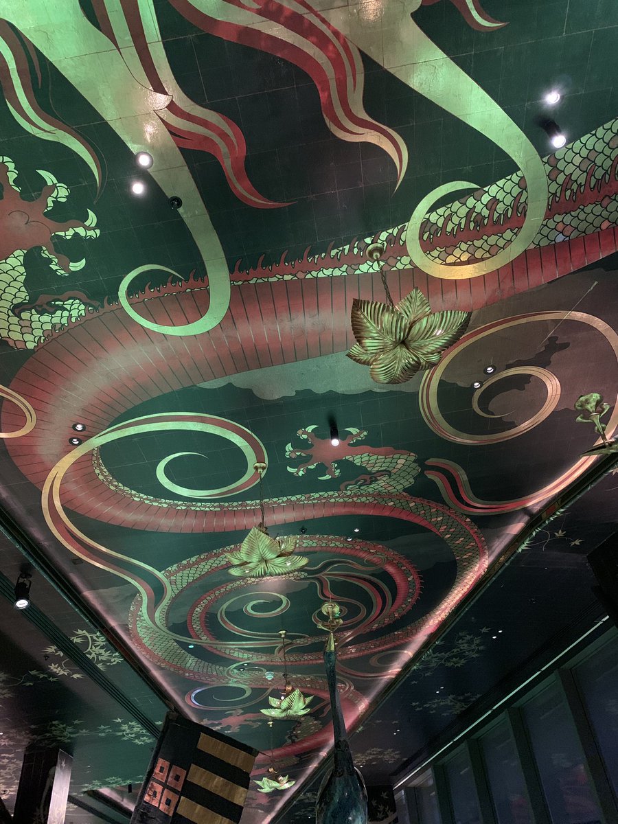 Showcase tweet media