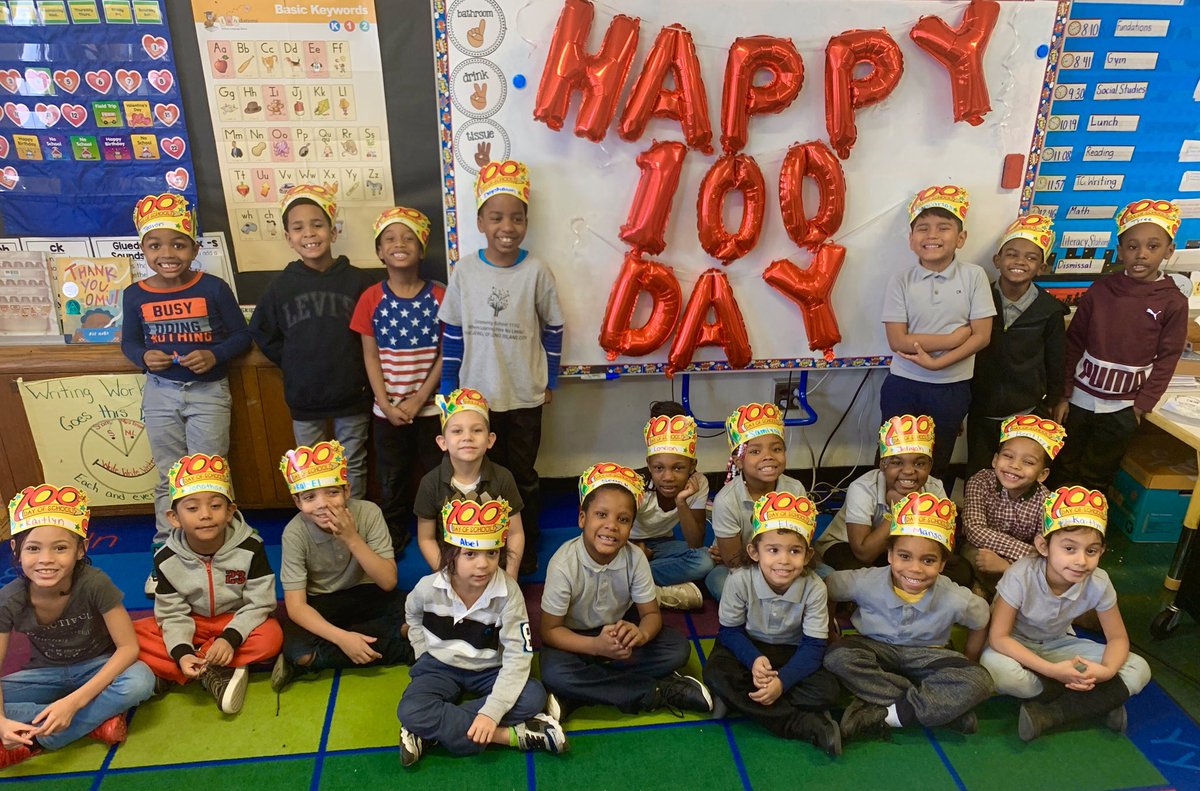 Cs111M's tweet photo. Happy 100th Day of School !! Here at C.S. 111Q our scholars were thrilled to celebrate 💯 days of learning  with a variety of engaging activities 🎉  #nycdoe #cs111 #cs111q #district30 #jeweloflongislandcity #communityschool #differentiatedlearning #100thdayofschool #queensny https://t.co/NlX9NNn4eX