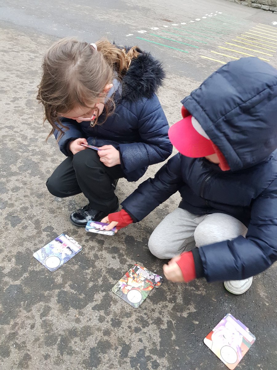 PentrerGraig's tweet photo. We've been learning to tell the time over the last week #pgpspaceships #pgpnum #pgpoutdoorlearning https://t.co/mAQgtgZfcA