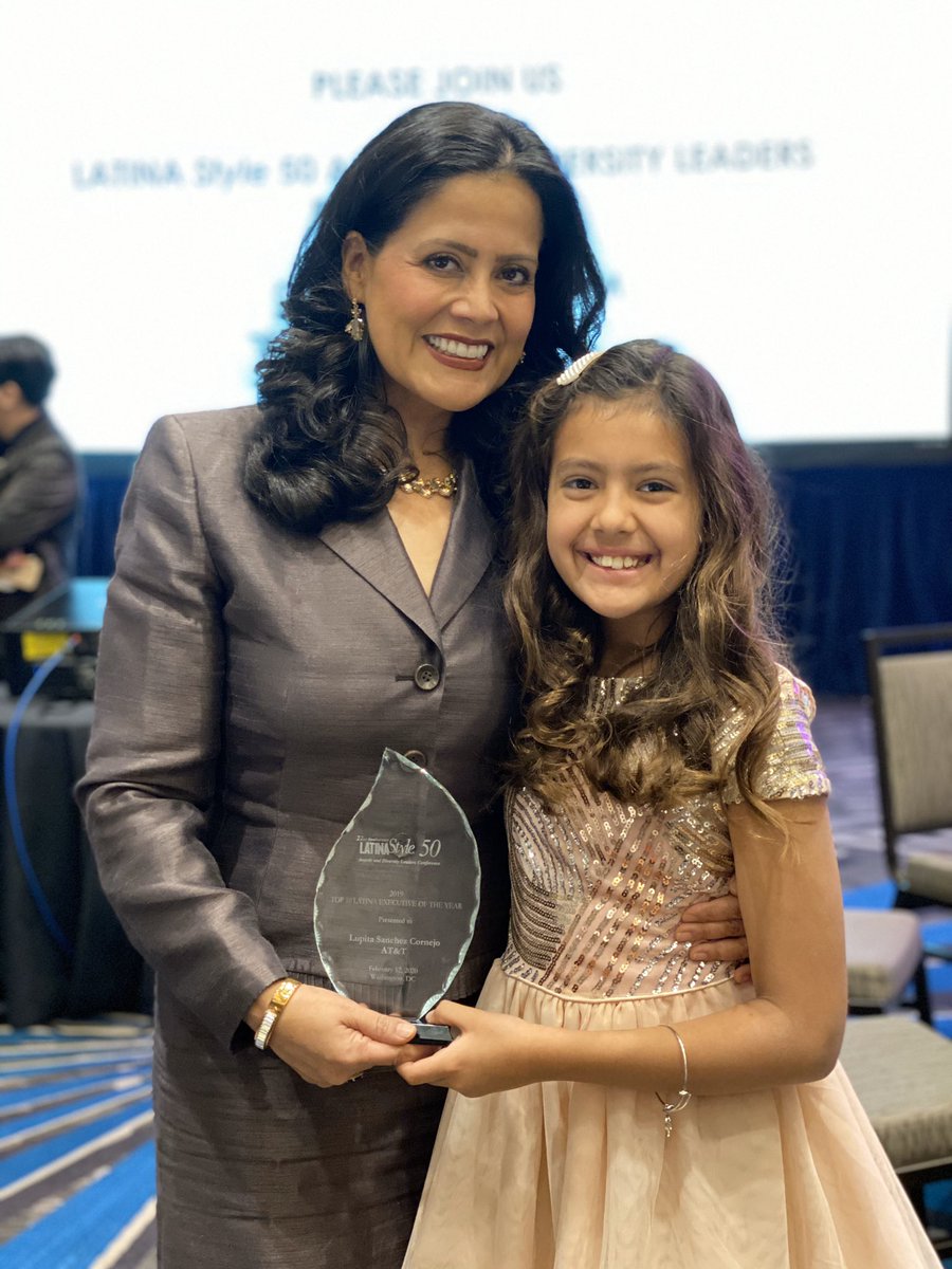LupitaSCornejo's tweet photo. Clap! Clap! @LATINAStyleMag for 25 yrs of highlighting #Latinas, &amp; paving the way for #LatinasInBusiness #ATTDiversity #LifeatATT #LatinaStyle50
✅ Top 12 ERG: @HACEMOSatATT 
✅ Top 50 Co. for Latinas: @ATT 
✅ Top 10 Latina Executive of the Year : @LupitaSCornejo of @ATTPolicyCA https://t.co/Lcb3zUHoci