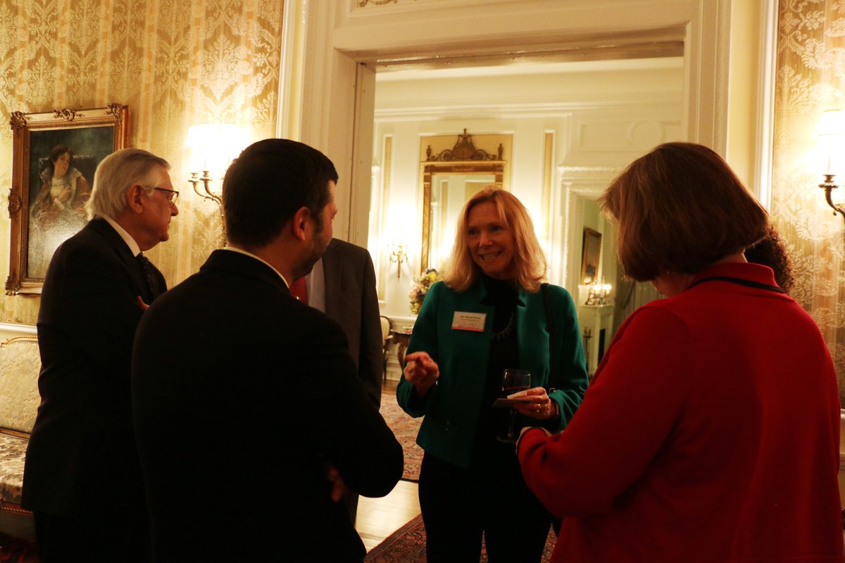 Nancy Tucker tweet media