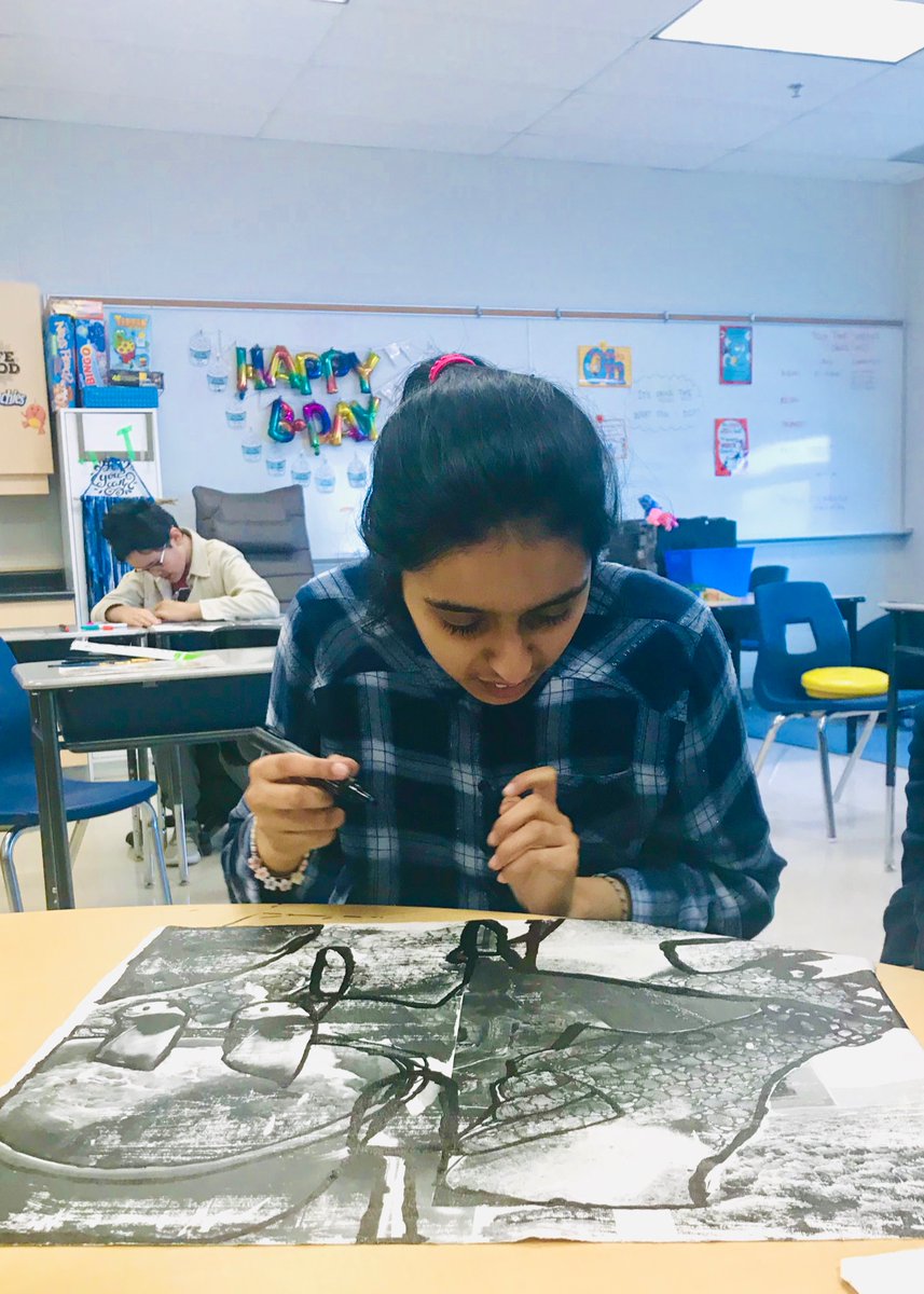 JASS_risewithus's tweet photo. Often with art, it is the process that is relaxing, enriching, creative and even transformative. This star @JASS_risewithus student can become fully immersed in her creations...it is truly a sight to behold! @JeanAugustineSS @PeelSchools #ThePowerofArt #ArtEnvy #DoingWhatYouLove https://t.co/XGMnWNMVgk