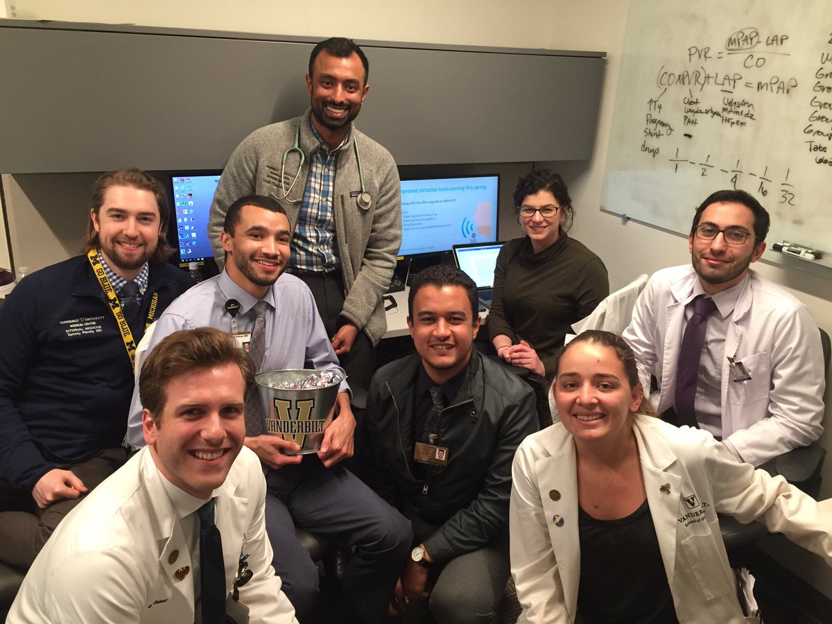 BGriebMD's tweet photo. Wednesday switch day hypoglycemia? The @VUMCMedicineRes Bucket is there to save the day with #VandyCandy rounds with @TACGeneMD!
@VUmedicine @VUMC_Anes @VanderbiltMSTP @VanderbiltU @VUMCHospitalMed https://t.co/93QRPTlvaS