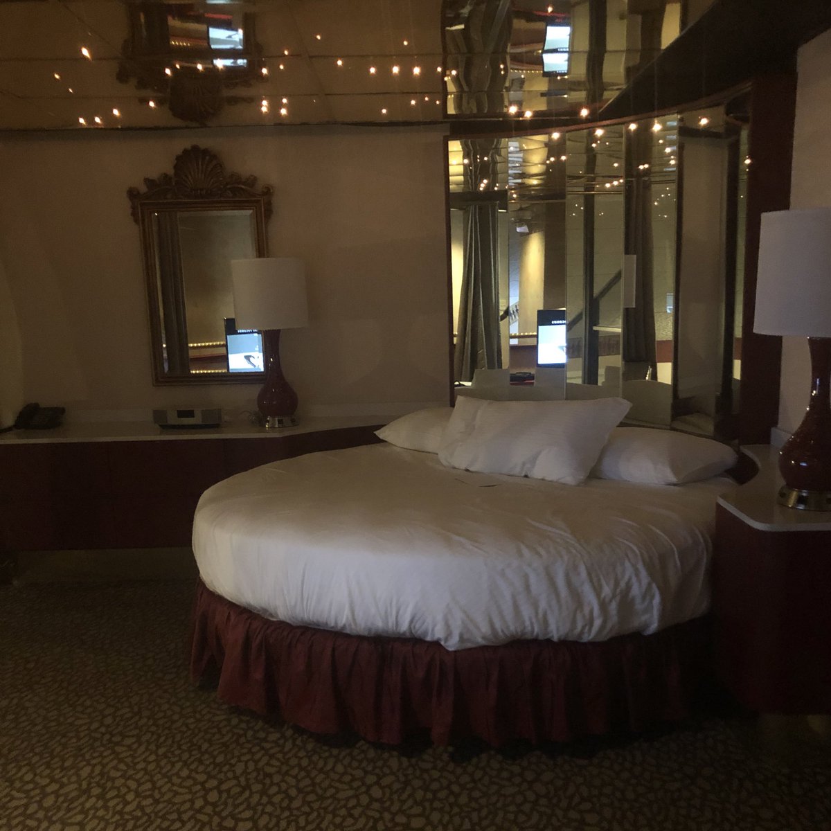 Briani_arlyn's tweet photo. Mini baecation for the weekend with my babyyyy❤️❤️my treat to him💋 https://t.co/JJzBNbb1qC