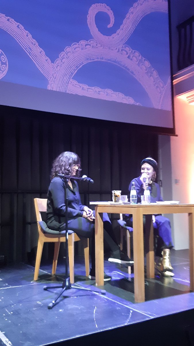 Eine lockere, leichte und lustige Buchpremiere von "Marianengraben" mit <a href="/LaVieVagabonde/">Jasmin Schreiber</a> <a href="/eichbornverlag/">Eichborn Verlag</a>