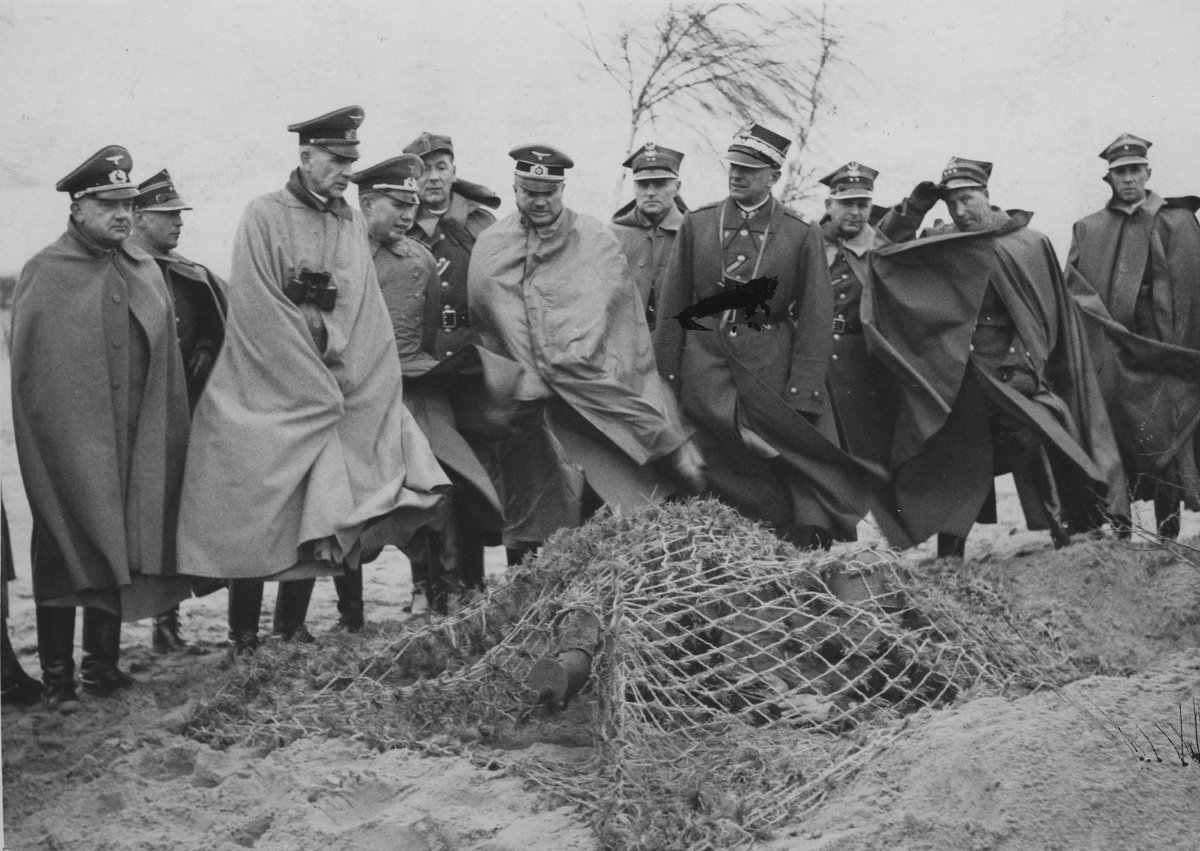 Йозеф ратцингер гитлерюгенд. Поляки в чехословакии 1938. Польские солдатики советские мародеры. Поляк он был или немец не знаю. Поляк он был или немец не знаю.